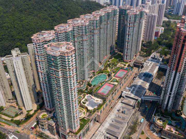新都城 物業外貌 新都城外觀照，屋苑設有住客會所、游泳池及親子娛樂設施，生活配套齊備 - House730