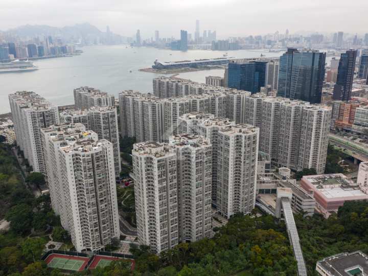 麗港城 物業外貌 麗港城向南及向西分別眺望港島東及啟德維港海景 - House730