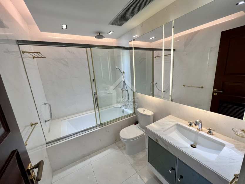 Residence Bel-air RESIDENCE BEL-AIR Whole Building Suite's Washroom House730-5746378