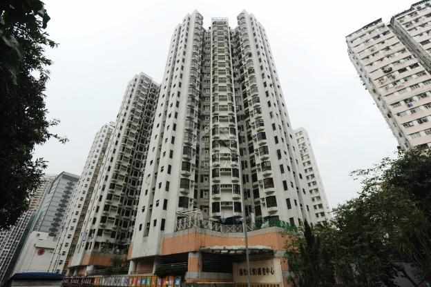 Shau Kei Wan SHAUKEIWAN PLAZA Middle Floor Estate/Building Outlook House730-6109259