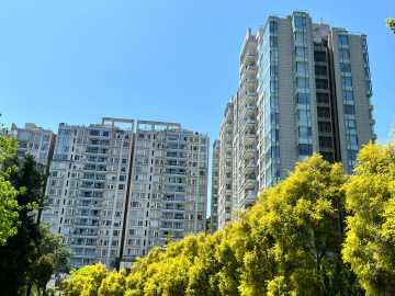 Peak One - House730