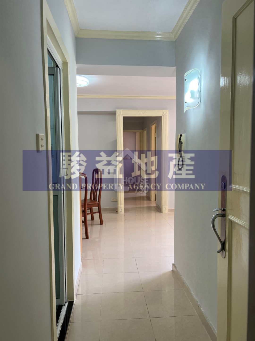Cheung Sha Wan CRONIN GARDEN Middle Floor Foyer House730-6208670