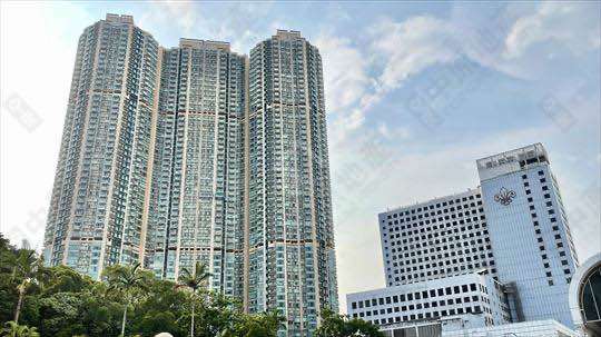 Tsim Sha Tsui THE VICTORIA TOWERS Middle Floor House730-6042883