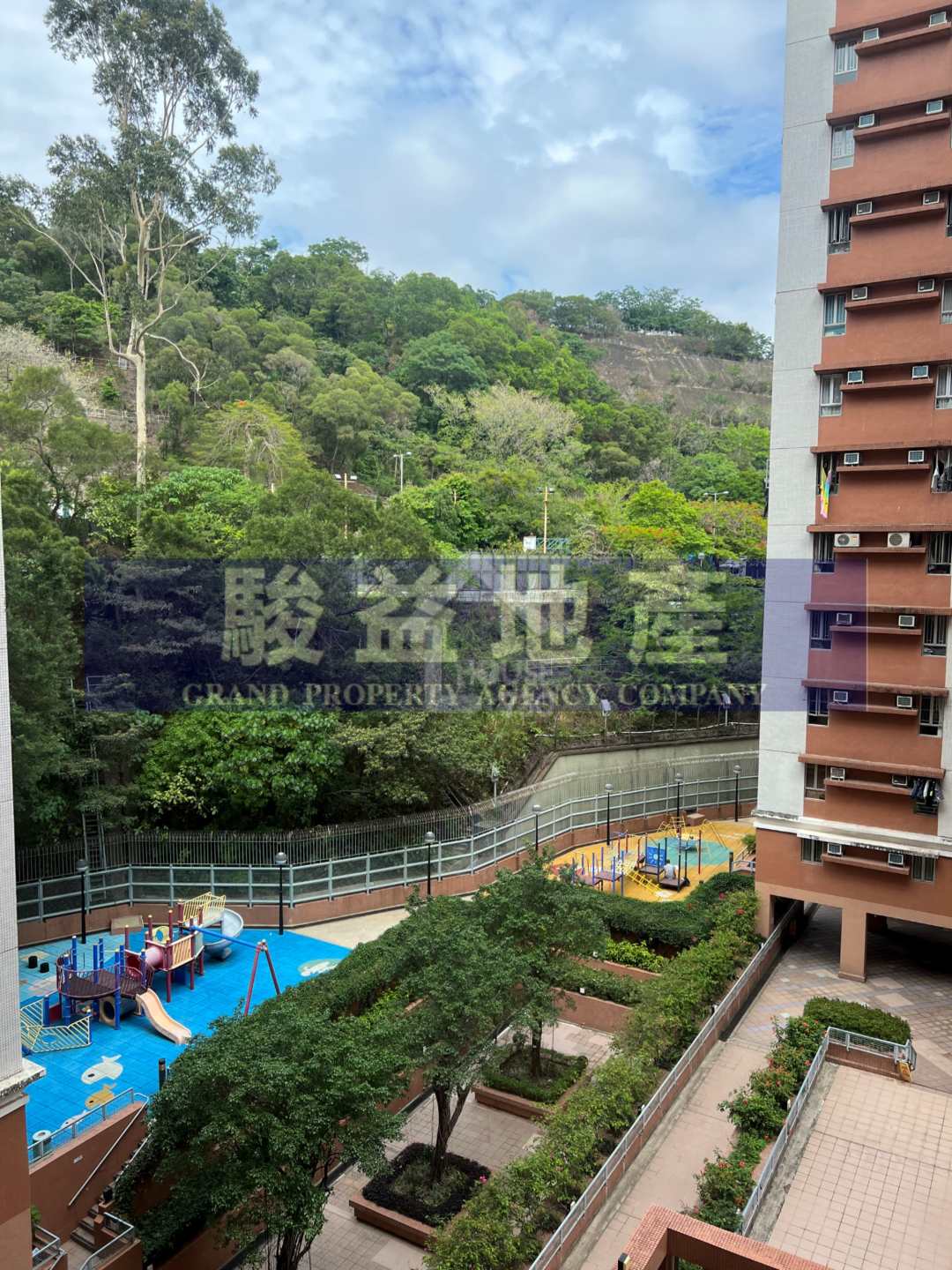 Cheung Sha Wan CRONIN GARDEN Middle Floor View from Living Room House730-6208670