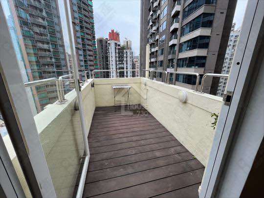 Mid-Levels West ON FUNG BUILDING Upper Floor House730-6046308
