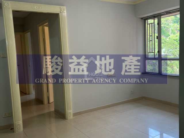 Cheung Sha Wan CRONIN GARDEN Middle Floor Living Room House730-6208670