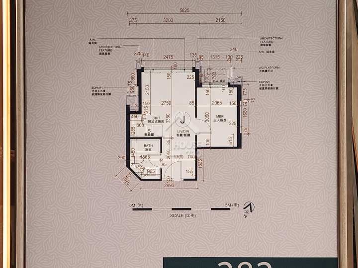 飛揚 第一期 示範單位 1座18樓J室 - House730