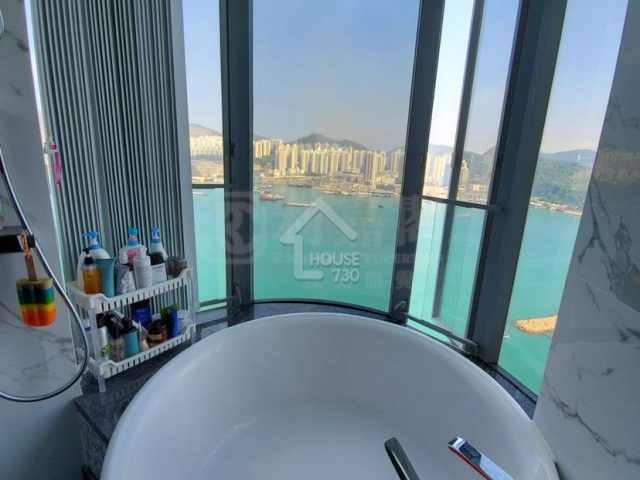 Sai Wan Ho GRAND PROMENADE Upper Floor Suite's Washroom House730-6459950