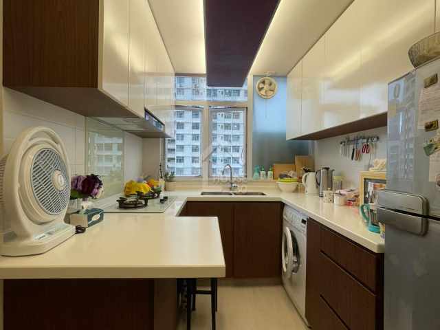 Kwun Tong TSUI PING (NORTH) ESTATE Middle Floor Kitchen House730-6624142