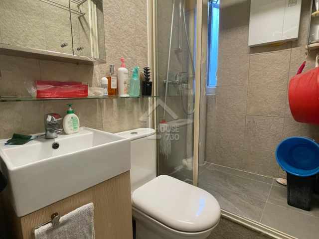 Kwun Tong TSUI PING (NORTH) ESTATE Middle Floor Washroom House730-6624142