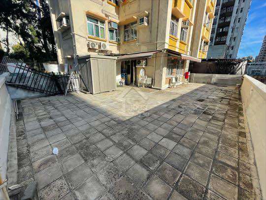 Tuen Mun San Hui COMMON BOND BUILDING Lower Floor House730-6685542