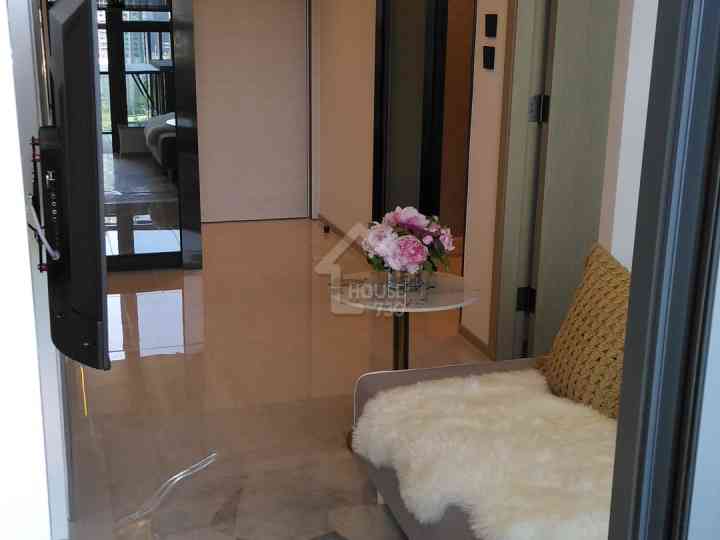 瓏碧 示範單位 12樓C單位(一房單位，有裝修) - House730
