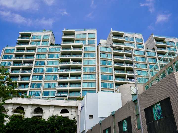 One Mayfair Outlook - House730