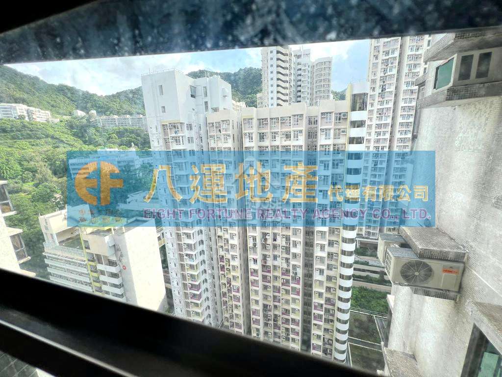 Cheung Sha Wan LAI BO GARDEN Upper Floor House730-6864391