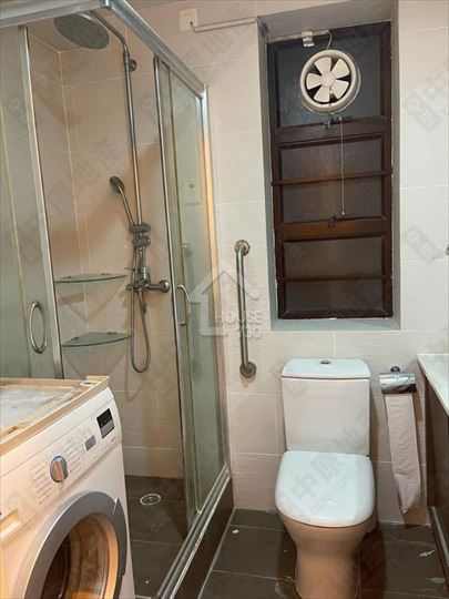 Discovery Bay DISCOVERY BAY Middle Floor Master Room’s Washroom House730-6989754