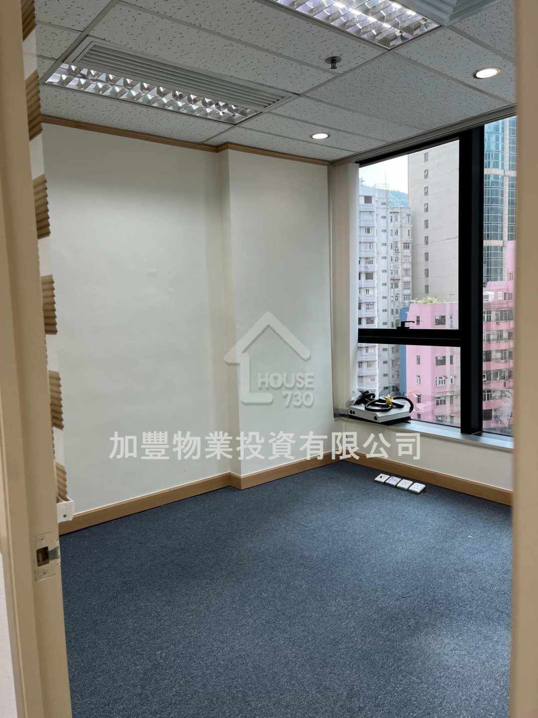 Wan Chai EMPEROR GROUP CENTRE Middle Floor House730-6754551