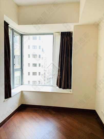 Sheung Wan ONE PACIFIC HEIGHTS Middle Floor House730-6989810