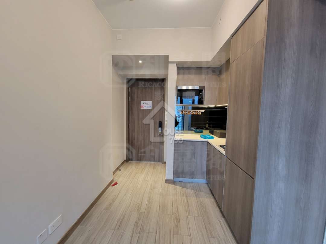 深水埗 南昌一号 高层 House730-7243499