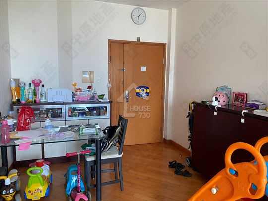 Tung Chung Town Centre COASTAL SKYLINE Middle Floor Living Room House730-7243531