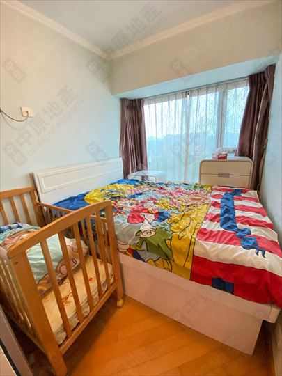 Yuen Long Town Centre VILLA BY THE PARK Upper Floor House730-7243546