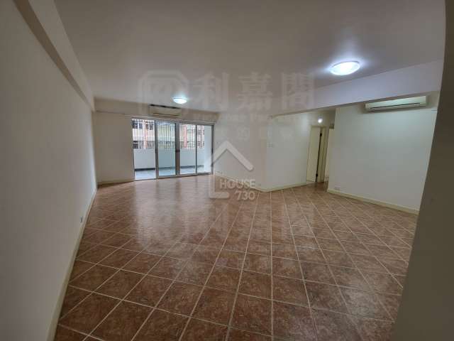 Ho Man Tin PERTH APARTMENTS Lower Floor House730-7243418