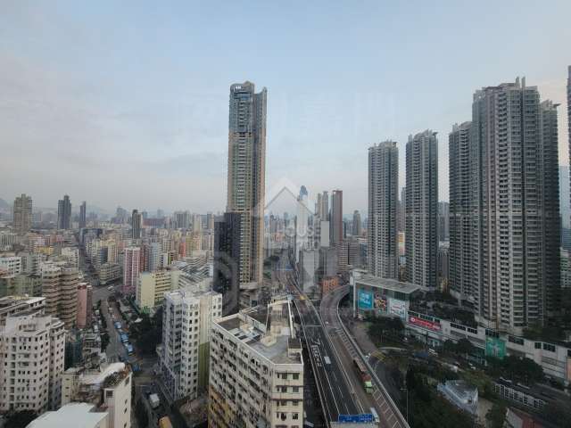 深水埗 南昌一号 高层 House730-7243499