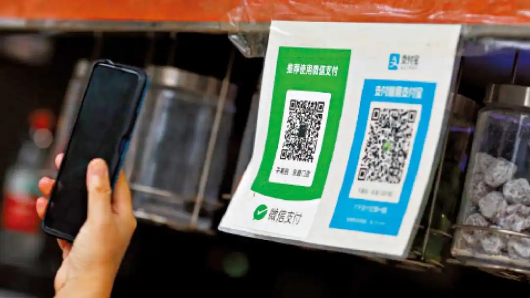 中国内地几乎所有商家都接受微信支付WeChat Pay。