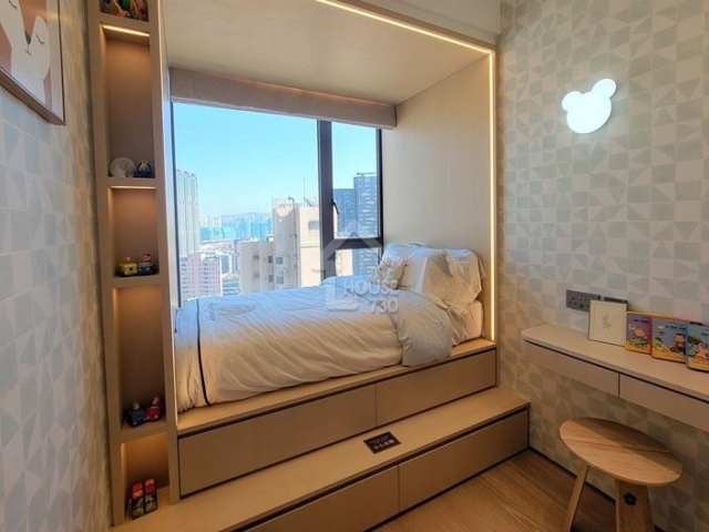 土瓜灣城軒經改動26樓A室示範單位睡房。