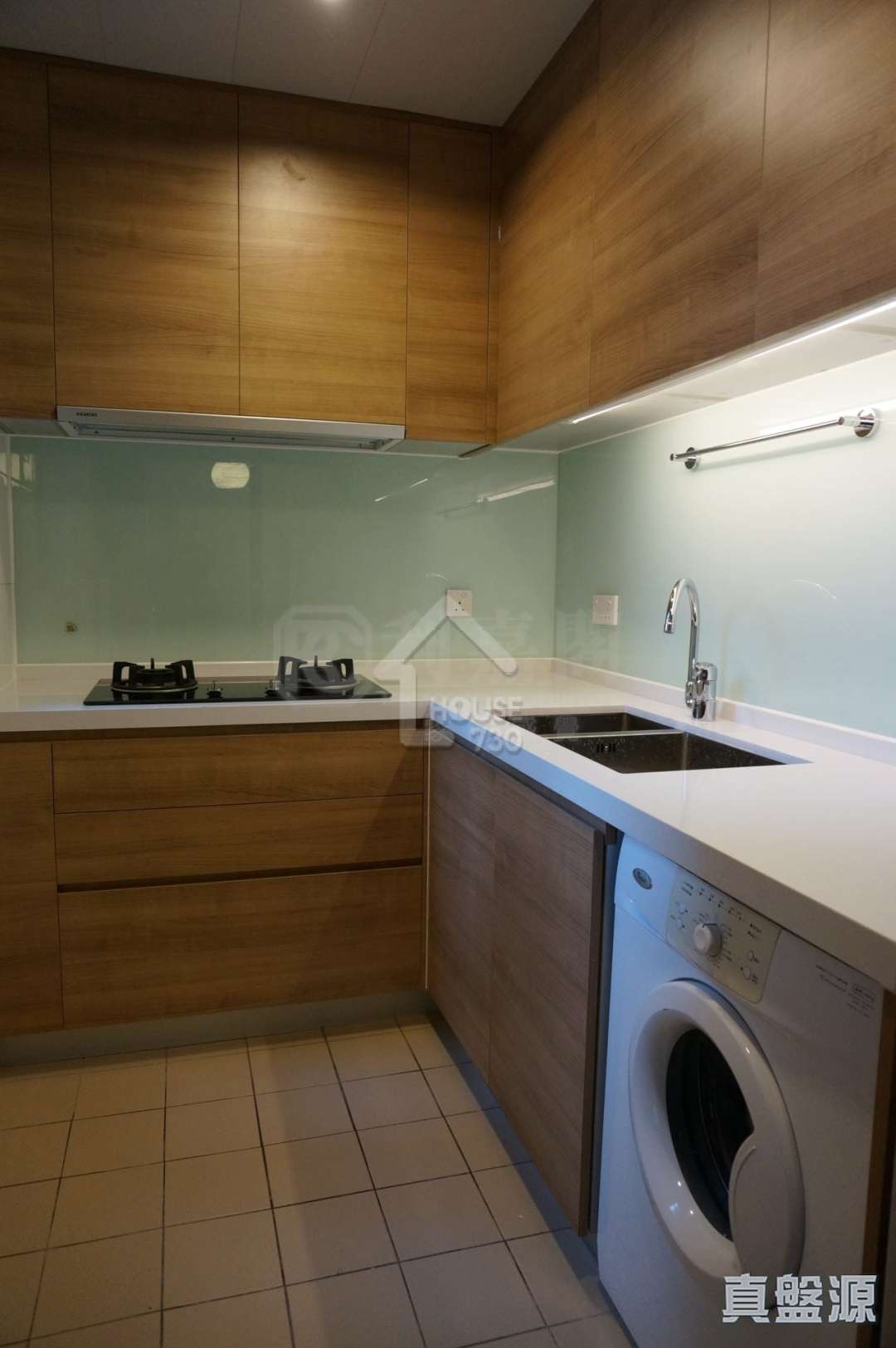 MidLevels WestTHE BELCHER'S Village apartment,village house ** 座標屋苑