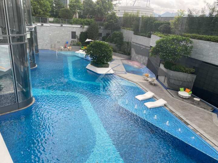 HENLEY PARK 會所 - House730