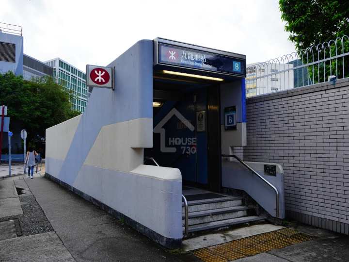 瀚名 公共交通 - House730