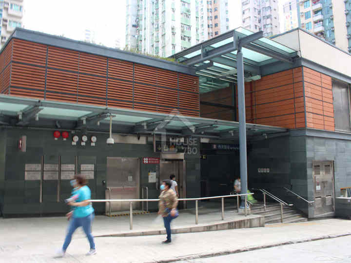 MOUNT POKFULAM Public Transport - House730