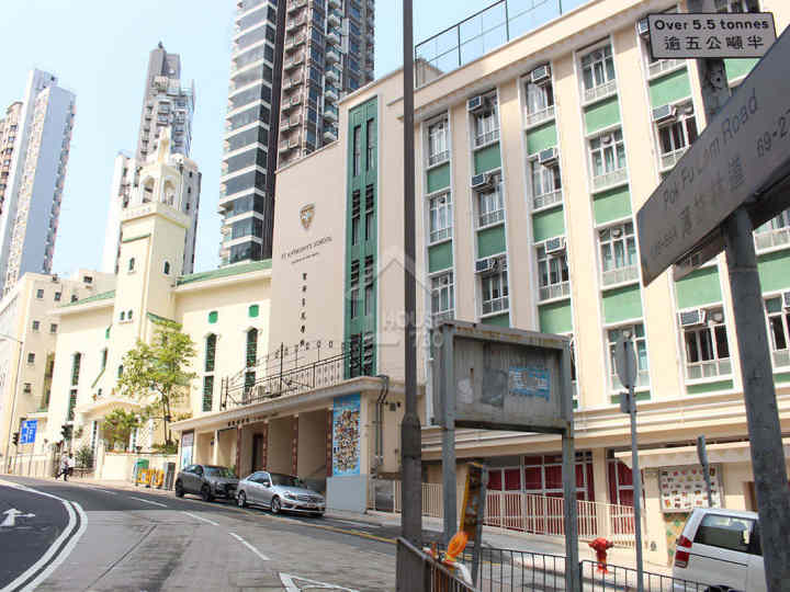 MOUNT POKFULAM Nearby - House730