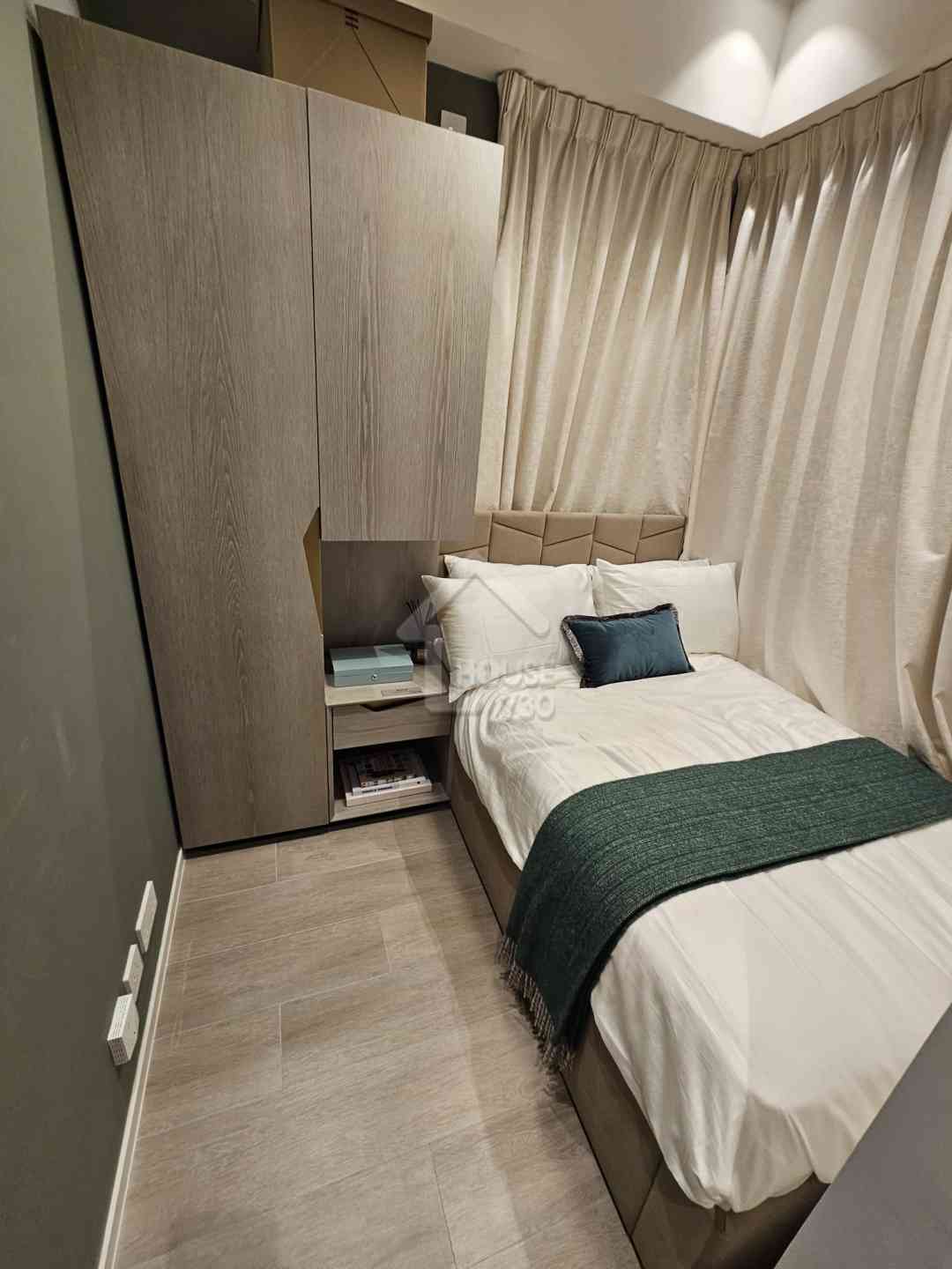 薈鳴經改動示範單位18樓A單位睡房。