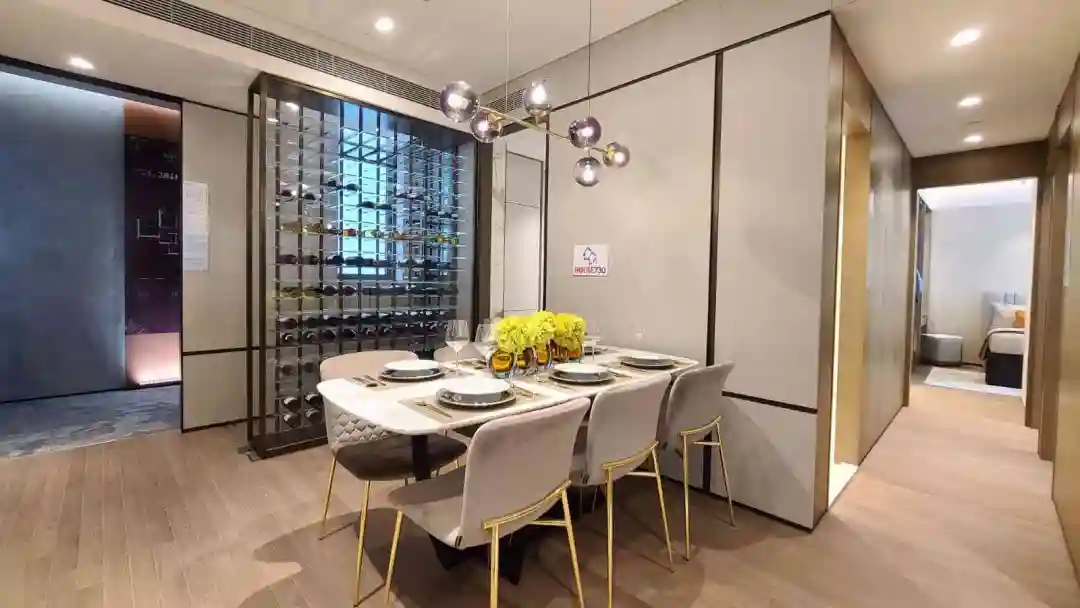 星凱‧堤岸3座28樓H室示範單位飯廳