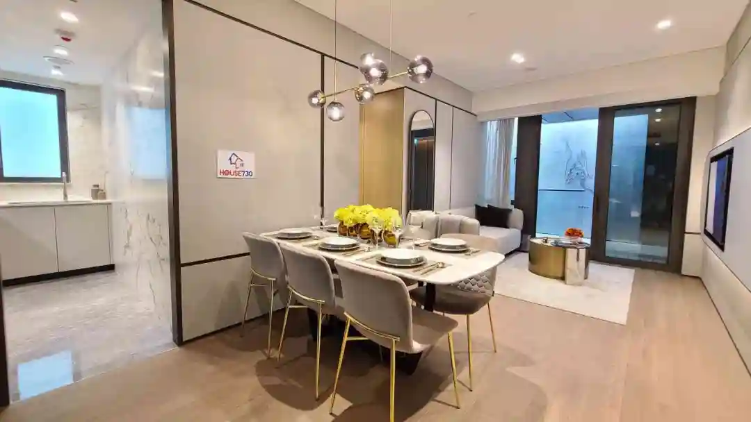 星凱‧堤岸3座28樓H室示範單位客飯廳