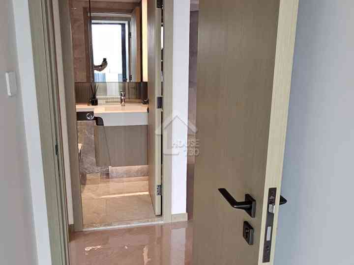 蔚藍東岸 示範單位 5座27樓D室 - House730