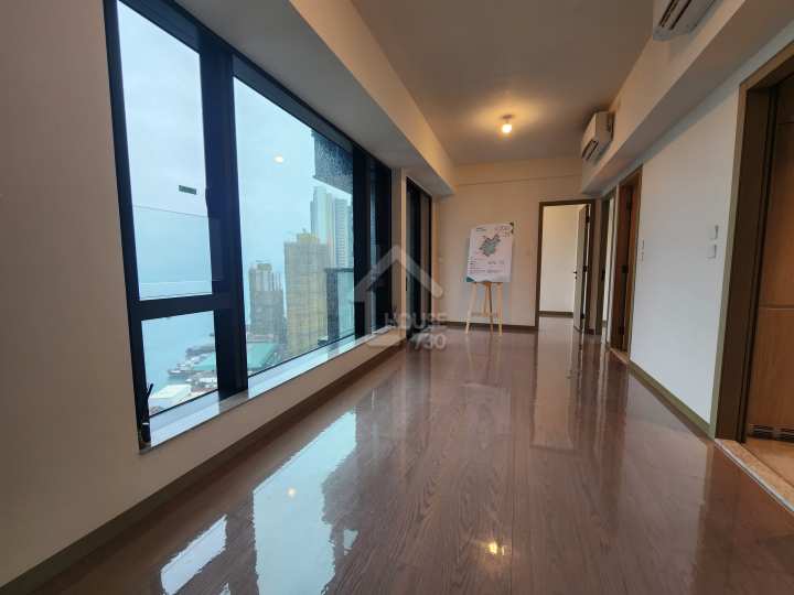 蔚藍東岸 示範單位 5座27樓E室 - House730