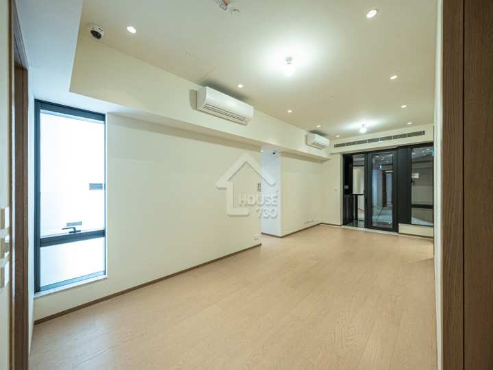 朗賢峯 第IIA期 示範單位 第IIA期第1座7樓A單位(998平方呎) - House730
