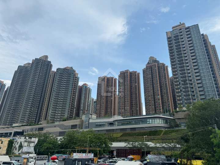 The YOHO Hub 物業外貌 - House730