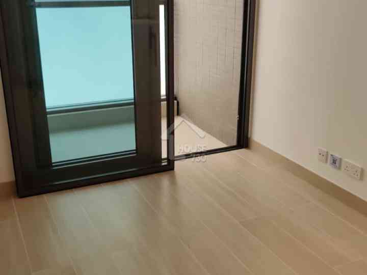 黃金海灣 ‧ 意嵐 示範單位 第1期 第5B座 18N - House730