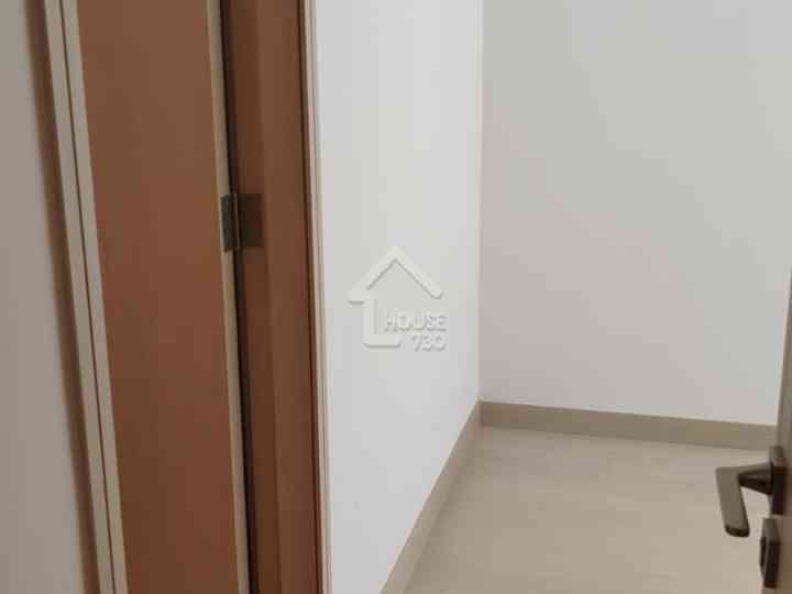 黃金海灣 ‧ 意嵐 示範單位 第1期 第3座 18A - House730