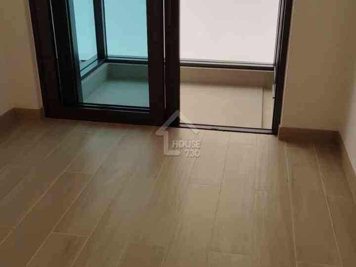 黃金海灣 ‧ 意嵐 示範單位 第1期 第3座 18D - House730