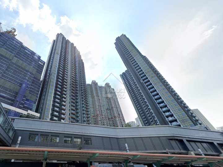 YOHO WEST PARKSIDE 物業外貌 - House730