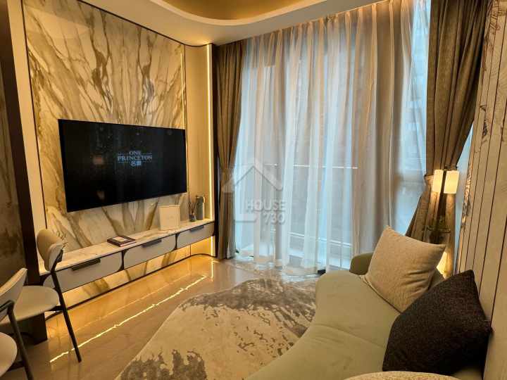 名鑽 示範單位 - House730