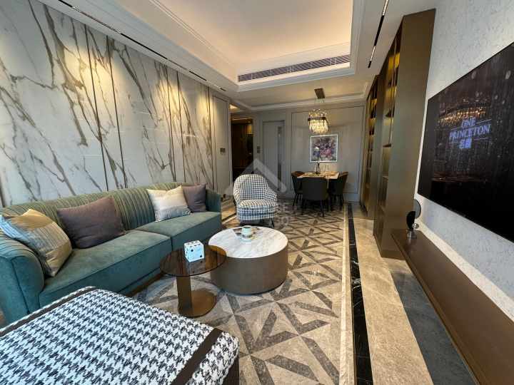 名鑽 示範單位 - House730