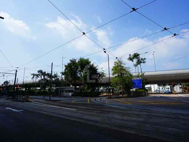 UPPER CENTRAL 公共交通 - House730