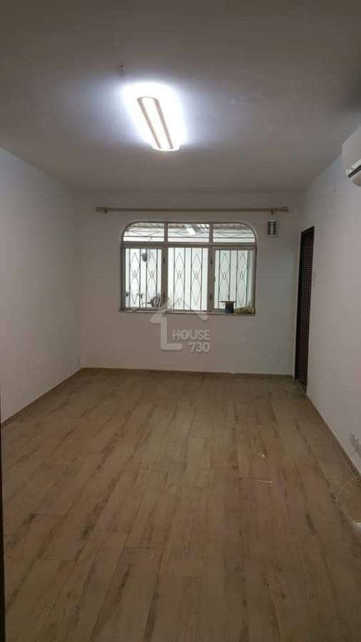 Yuen Long Village House (Yuen Long) 8240897 Rent House730