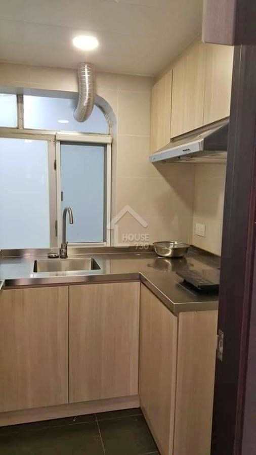Yuen Long Village House (Yuen Long) 8228957 Rent House730
