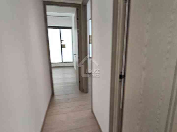 BLUE COAST II Show Flat - House730